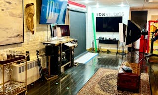 Manhattan Spacious Modern Space for Pop Ups and small Events - Image 10