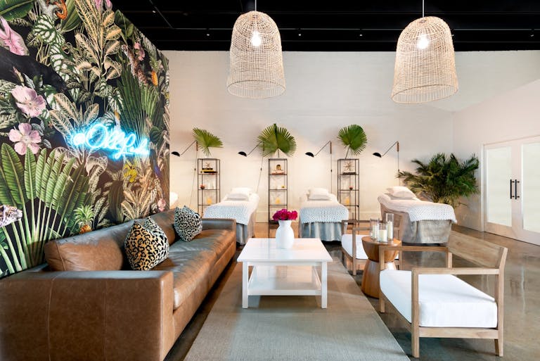 Luxury Lash Studio - Image 0