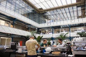 Unique Space in the hyper-centre of Bordeaux - Image 5