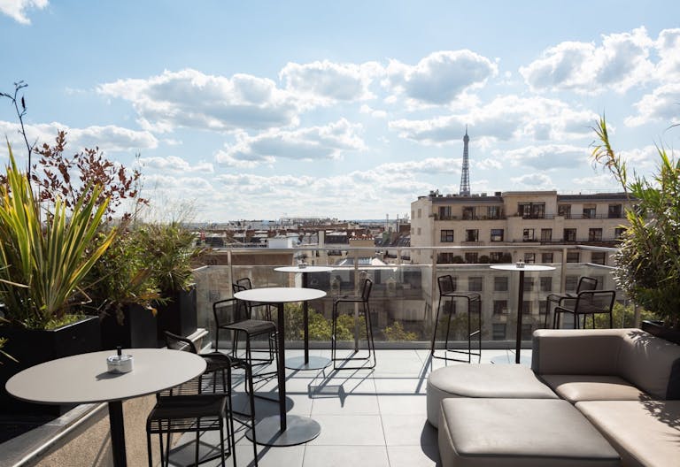 Private floor in Champs-�lys�es - Image 4