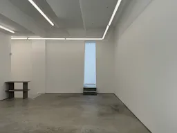 Parfait espace sur rue très passante pour show-room / pop-up pour fashion week / Perfect pop-up or show-room in Paris on street - Paris Marais centre - Image 1