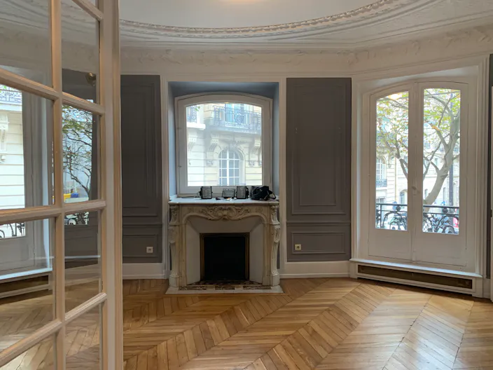 Élégant Showroom Haussmannien à Paris - Image 0