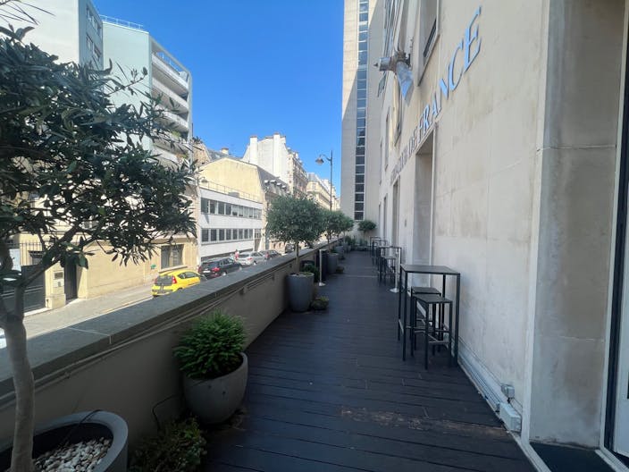 Sublime espace atypique dans le 16�me - Image 4