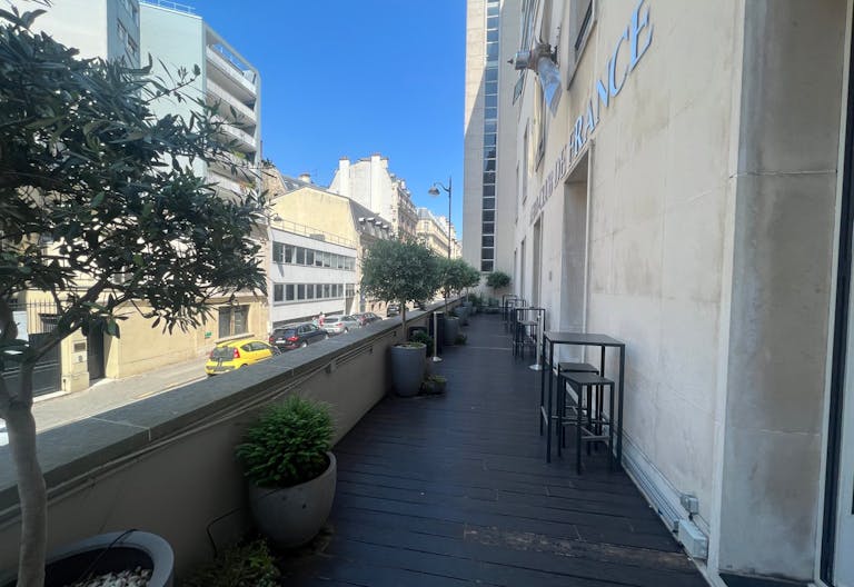 Sublime espace atypique dans le 16�me - Image 4