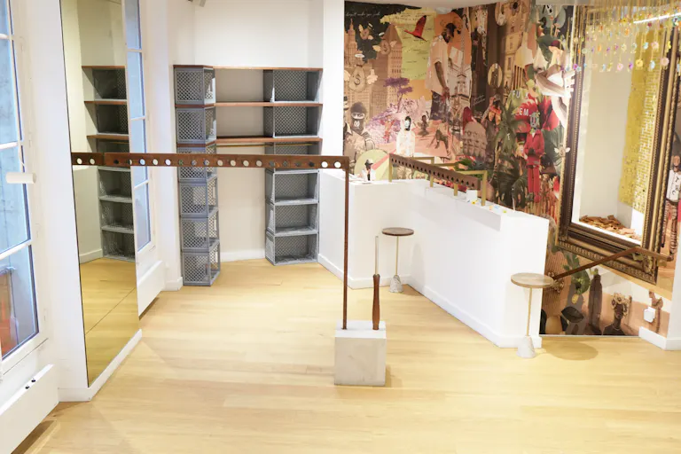 Espace de 2 étages au cœur du Marais. - Image 2