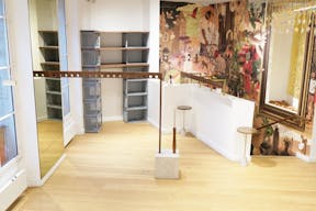 Espace de 2 étages au cœur du Marais. - Image 2