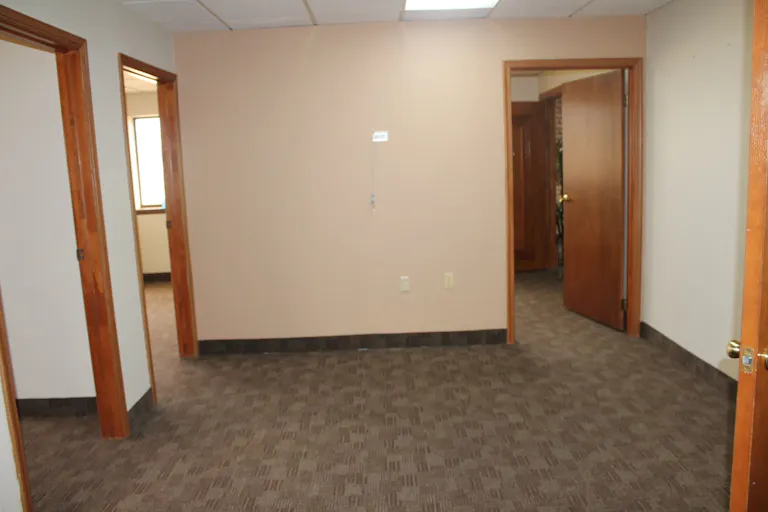 Office Space for Rent - Image 3