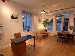 Jolie boutique avec deco soign�e et mobilier sympa a louer - Image 2