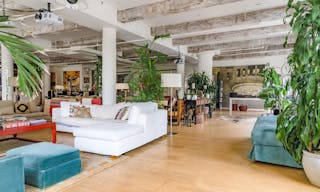 Amazing Showroom Space - Image 8