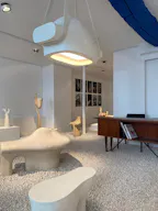 Art Gallery in le Haut Marais - Image 14