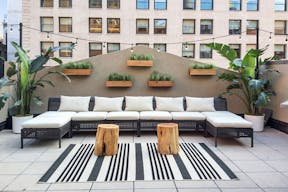 Fully Furnished Penthouse & Terrace - Image 2