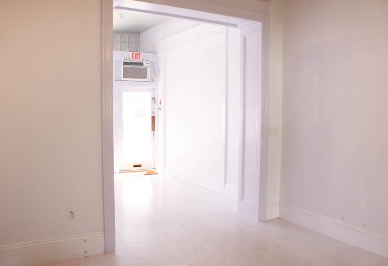 Lovely Boutique in West Cambridge - Image 3