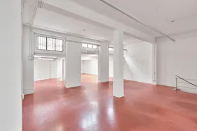 Ampia location in un contesto elegante - Image 20