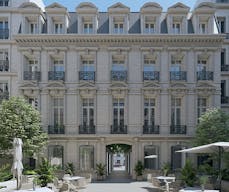 Flagship Store - Triangle d'Or - Availability July 2023 - Image 1