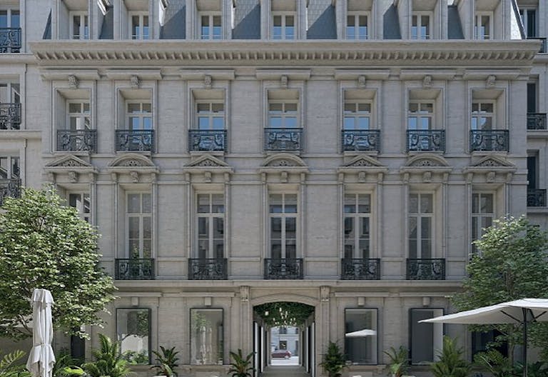 Flagship Store - Triangle d'Or - Availability July 2023 - Image 1