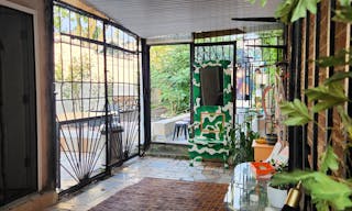 HIDDEN GEM! PROMO RATE Plant-Filled, Spacious, Bright Outdoor Event Space with Tons of Natural Light, Conveniently Located - Image 2