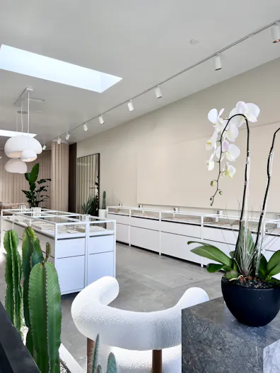 SHORT-TERM Melrose Avenue, 8446 - Image 1