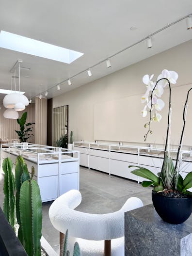 SHORT-TERM Melrose Avenue, 8446 - Image 1