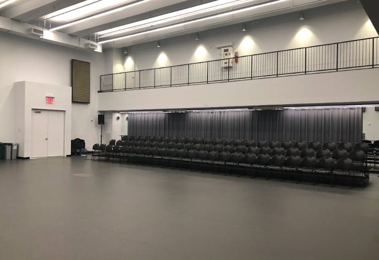 3300 sq ft, flexible white box event space and production studio - Image 2