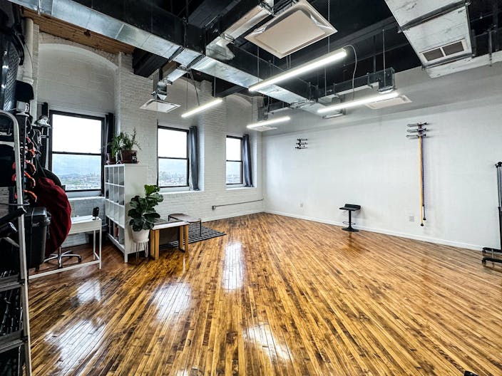 Philly Photo Studio - Image 1