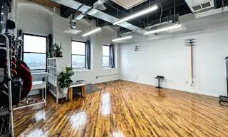 Philly Photo Studio - Image 1