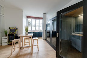 Appartement haut standing �quip� d'un studio de production et de bureaux - Image 8