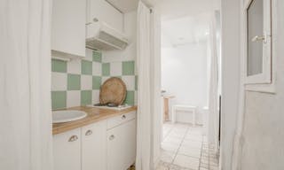 Pop up and accomodation space in Montmarte - Image 11