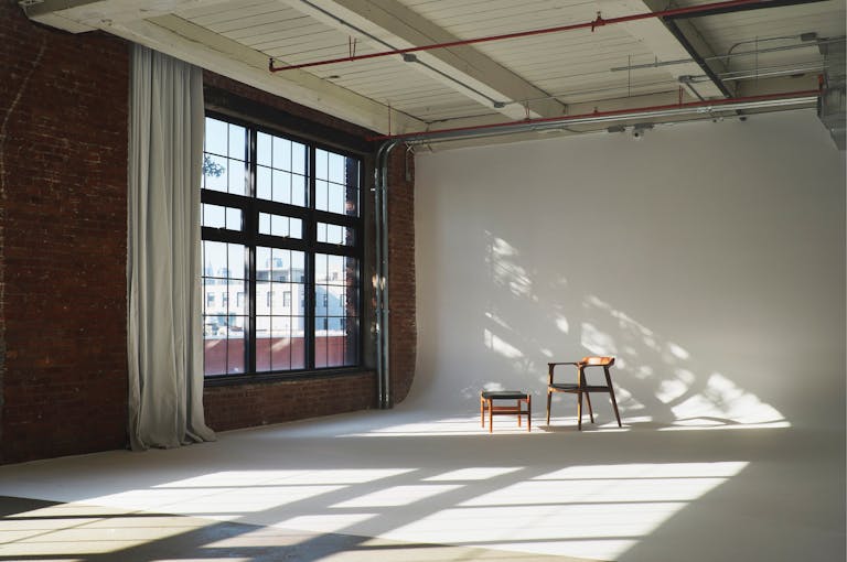 Flexible Studio Space with Two Cycloramas in Greenpoint, Brooklyn - Image 3