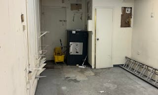 Storefront for rent in East NY, Brooklyn - Image 4