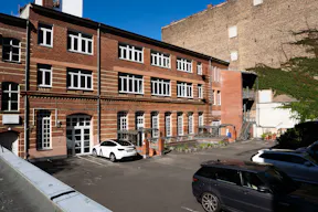Creative Community Pop-Up Space in Kreuzberg - Image 32