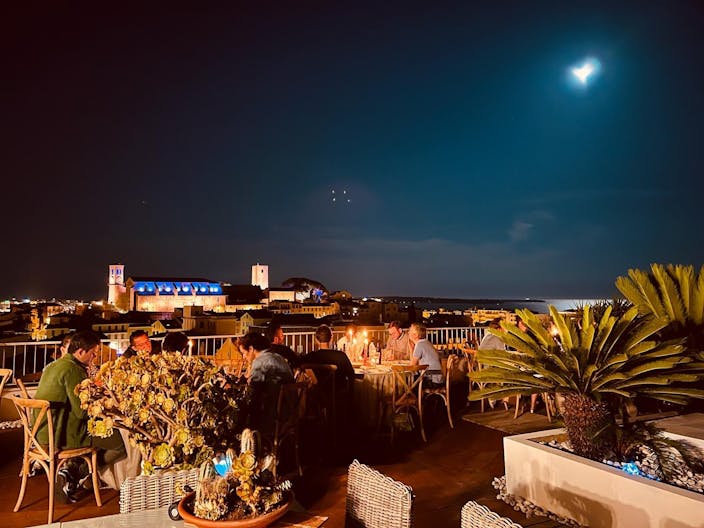 Cannes Rooftop 360 degree view of the French Riviera - Image 3