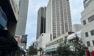 Contemporary Art Gallery - Downtown Miami - Image 6