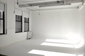 5000 sqft Chelsea Loft w Photo Studios + Production Space (Fashion, Showrooms, Events, Castings) & Rooftop Access - Image 5