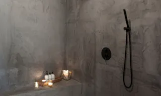 Open plan storefront, with kitchenette + spa like wetroom. A unique NY showroom. - Image 5