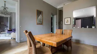 Magnificent Apartment in an 18th-Century Mansion - Image 4