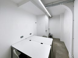 Galerie d'art au coeur du quartier du R�publique (Paris) - Image 7