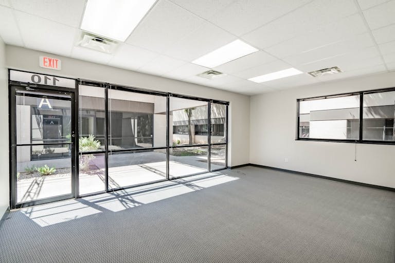 Production Studio with Cyc Wall for Cars and 3000+sqft Theme Background - Image 2