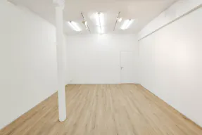 Galerie d'art lumineuse situ�e en bordure du Marais face � Merci - Image 10