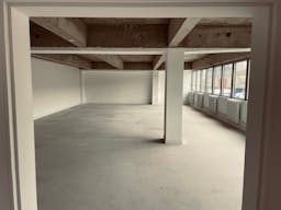 Studio Industriel tr�s Spacieux - Image 2