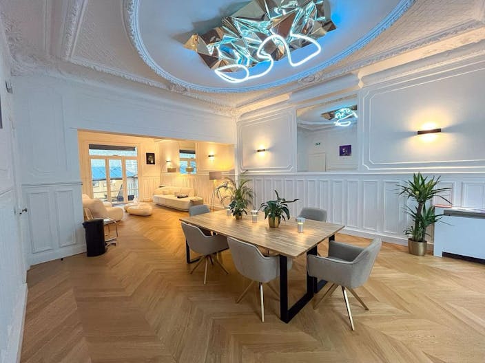 Bureaux/Podcast dans un �l�gant Hotel Particulier proche du Parc Monceau, Paris 17 - Image 1