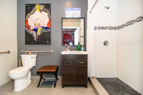 High End, State of The Art Fitness Facility (Gym) in Hot East Fort Lauderdale Location - Image 8