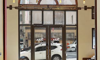 Unique Historical building at the heart of San Francisco - Image 4