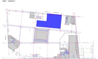 Industrial Space in the heart of Paris - Image 9