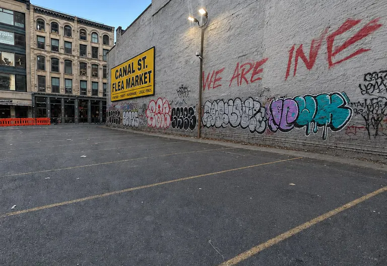 Broadway & Canal St Pop-Up Booth / Kiosk Space - Image 1