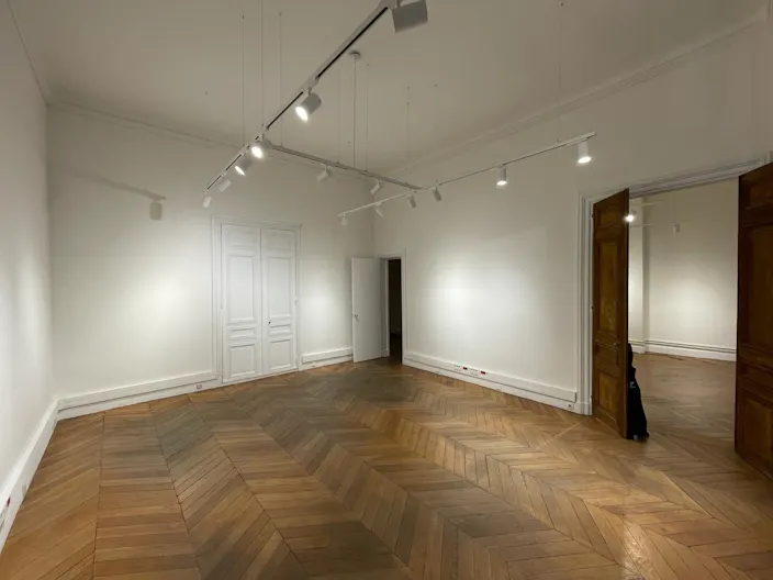 Rue Cambon 200 m2 newly renovated showroom perfect for Fashion Week - Image 0