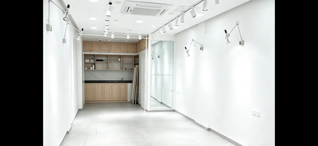 Boutique 45m2 -Haut Marais- Pop-up Store / Showroom - Image 0