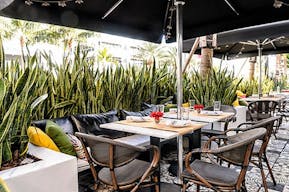 South beach Tavern space - Image 0