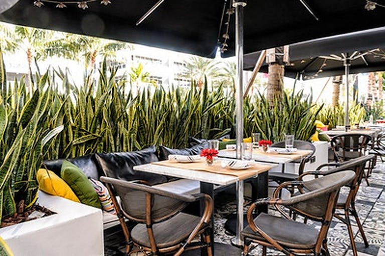 South beach Tavern space - Image 0