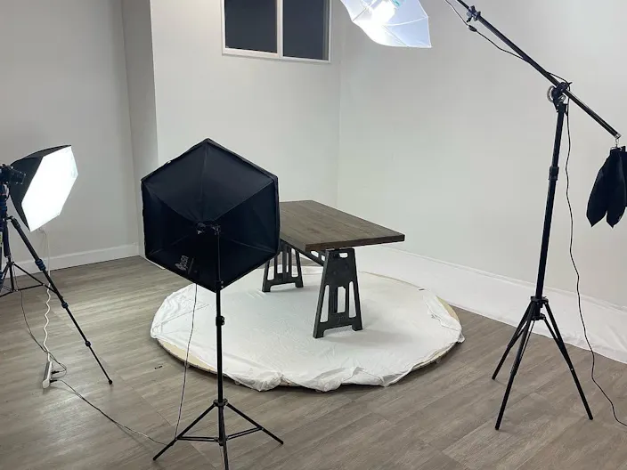 Big Turntables 360 Photo Studio - Image 1