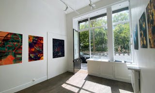 15 m2 Parisian art gallery - Image 1